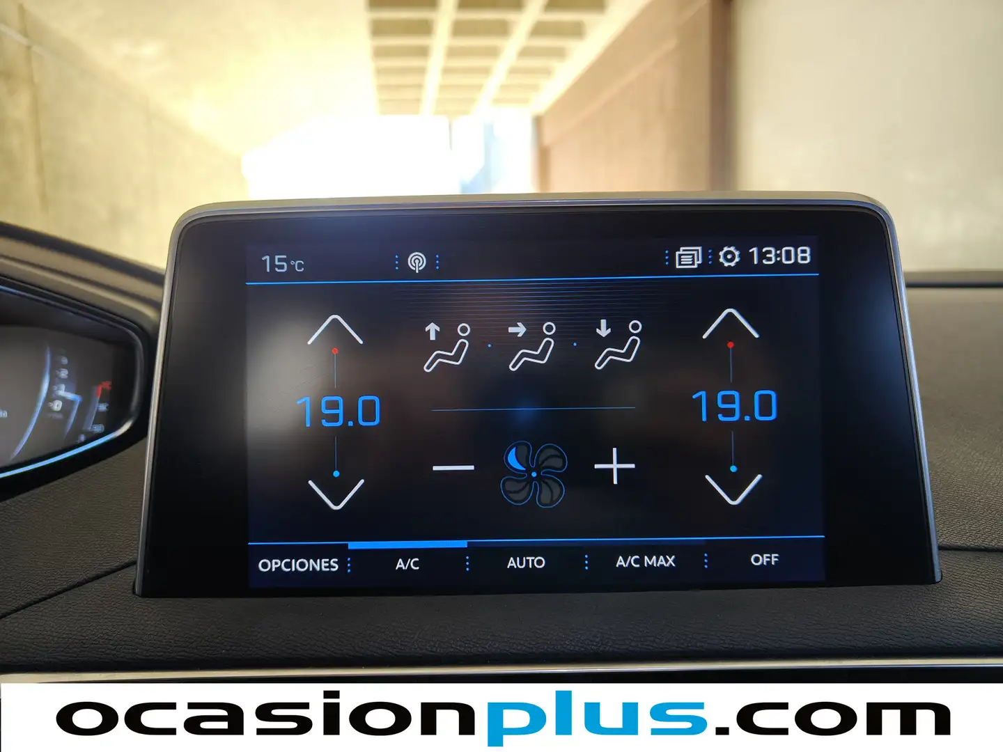 Foto Peugeot 3008 Peugeot 3008 BlueHDI 130 S&S GT Line EAT8 (130 CV)