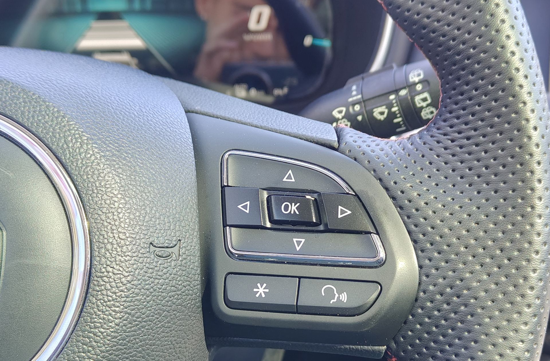 MG HS eHS 1.5 T-GDi PHEV Luxury - foto 34