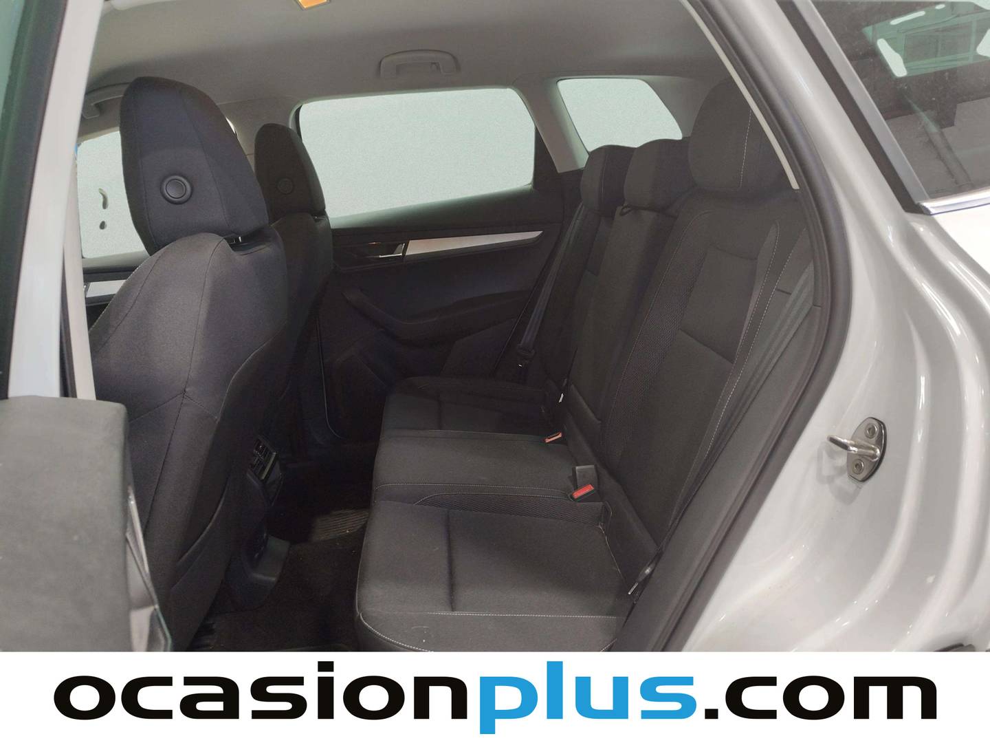 Foto asientos traseros Skoda Karoq Skoda Karoq 1.0 TSI Selection (116 CV)