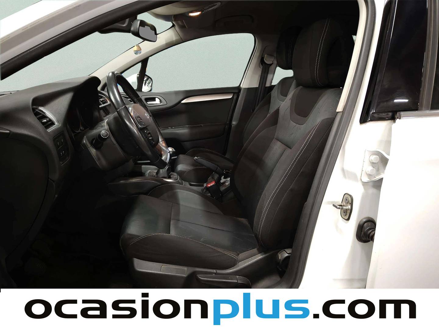 Foto asientos delanteros Citroën C4 Citroën C4 1.6 e-HDI Collection CMP (112 CV)