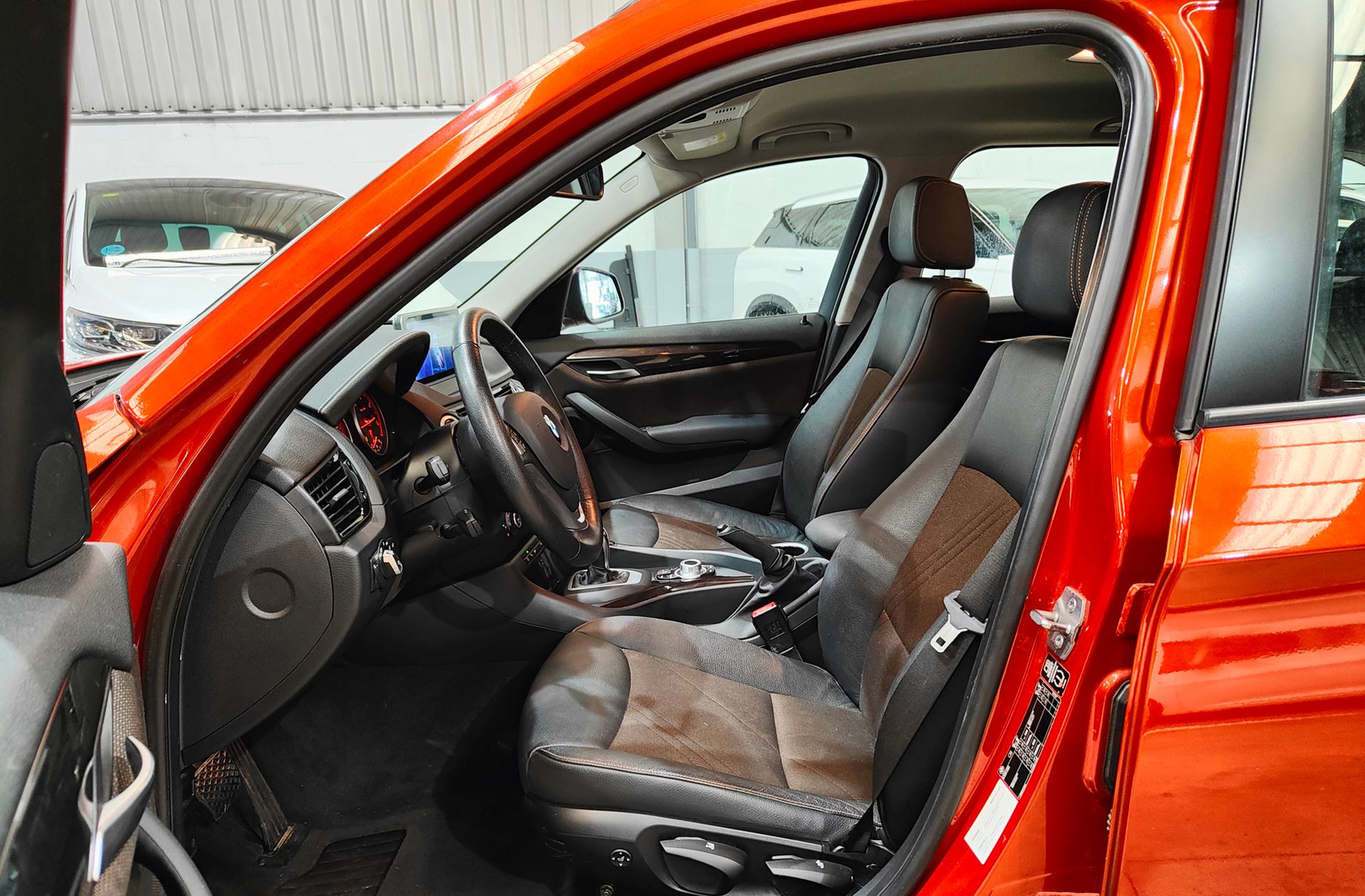 BMW X1 sDrive16d - foto 11