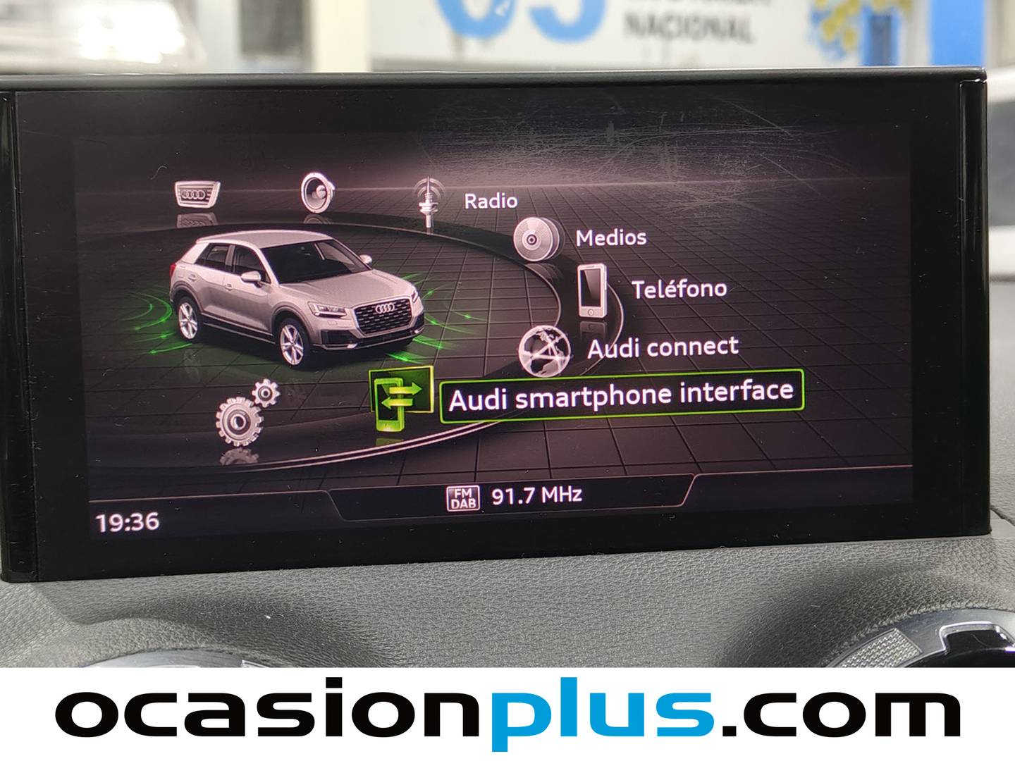 Foto Audi Q2 Audi Q2 Adrenalin 30 TDI (116 CV) S tronic Pack S-Line