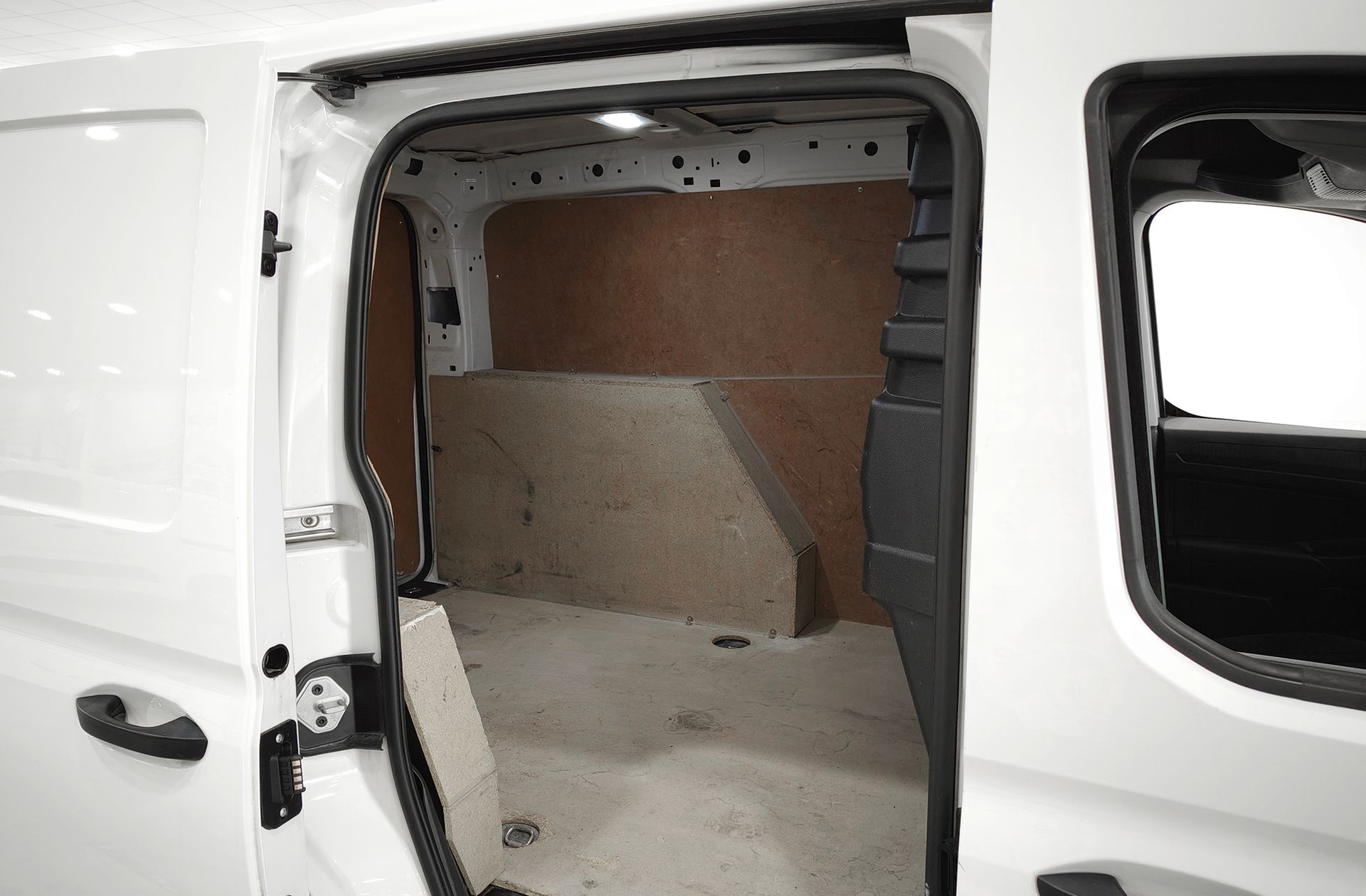 Volkswagen Caddy Cargo Cargo 2.0 TDI - foto 7