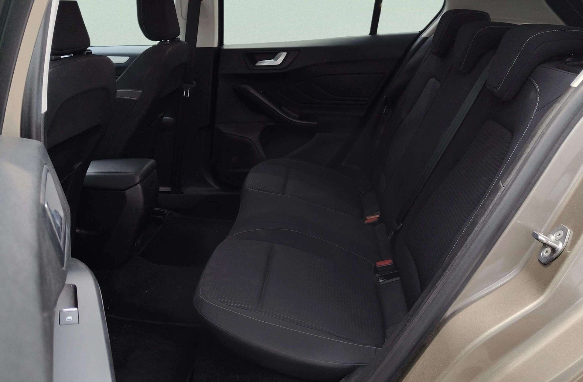 Ford Focus 1.0 EcoBoost Trend Edition - foto 12