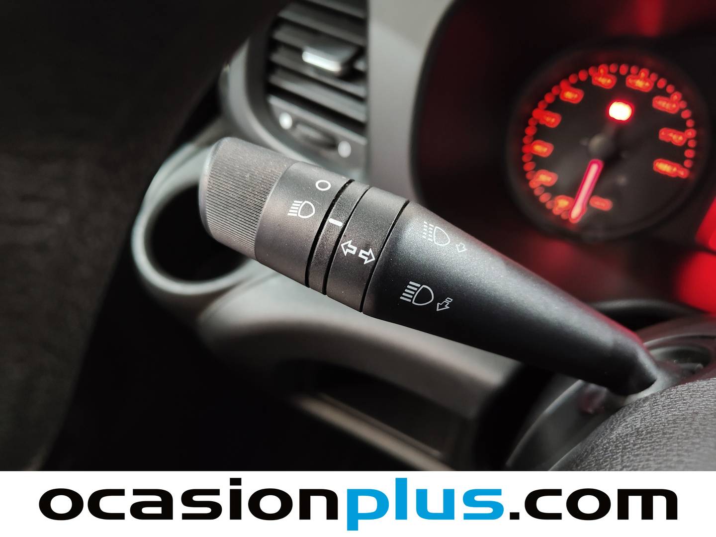 Foto Iveco Daily Iveco Daily 35C 18H A8 V 4100/H2 16 HD  (176 CV)