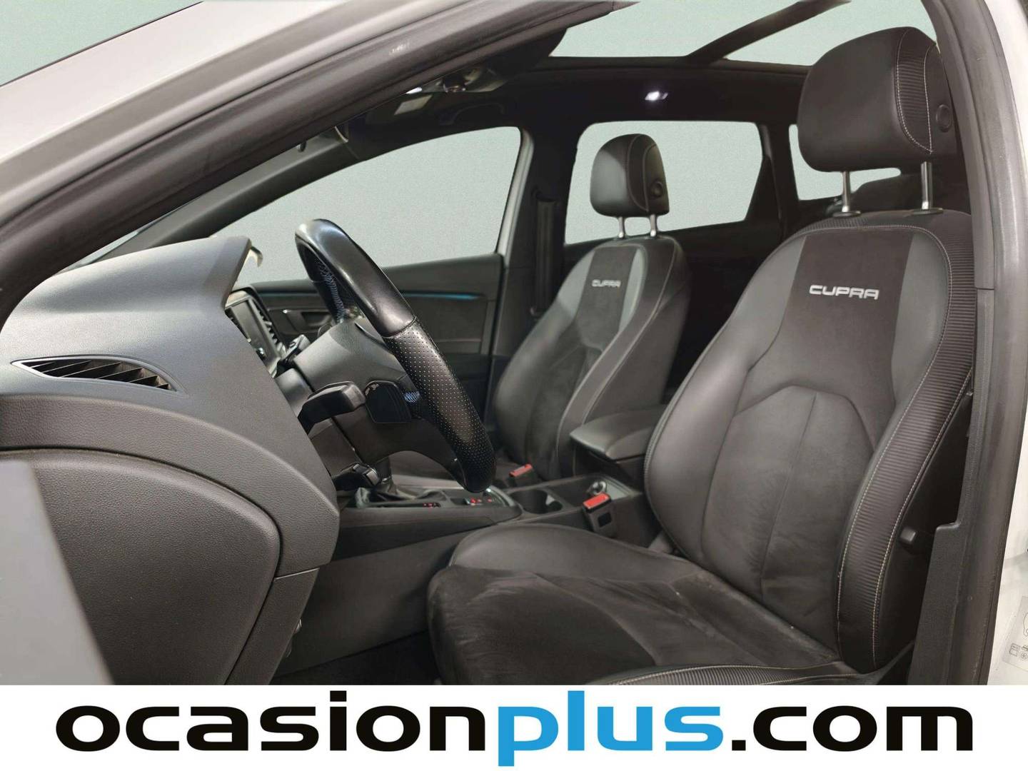 Foto asientos delanteros Seat León Seat León ST ST 2.0 TSI S&S Cupra 4Drive DSG (300 CV)