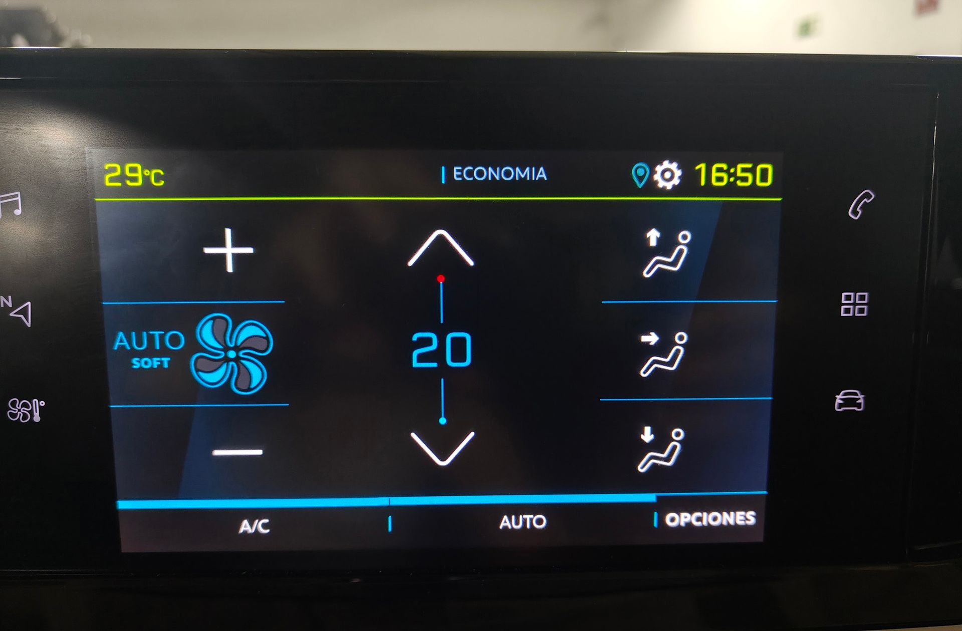 Peugeot 208 Eléctrico Allure Pack - foto 32