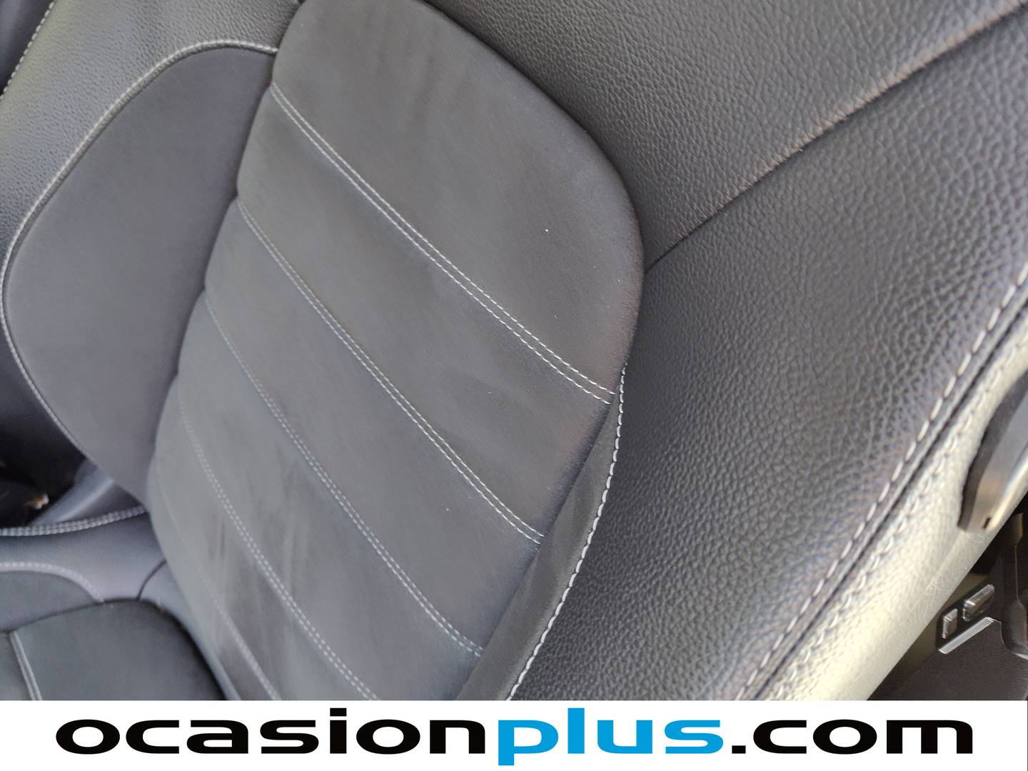 Extras y acabados del Mercedes Clase C Mercedes Clase C Coupe 220 d (194 CV) Pack AMG