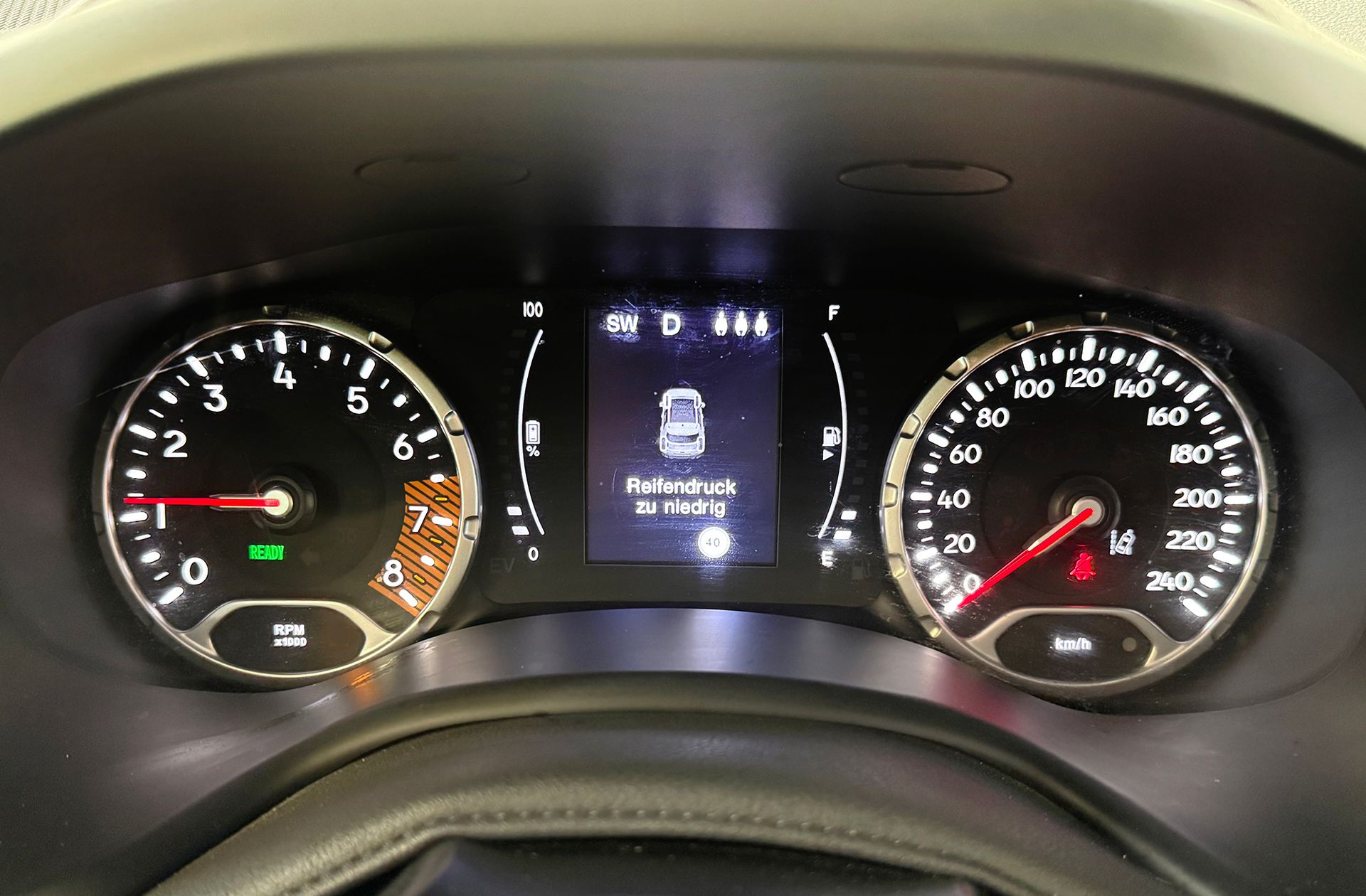 Jeep Renegade eHybrid Longitude ATX - foto 28