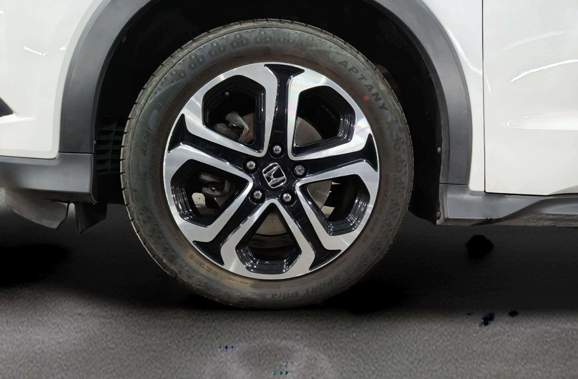 Honda HR-V 1.6 i-DTEC Executive - foto 32