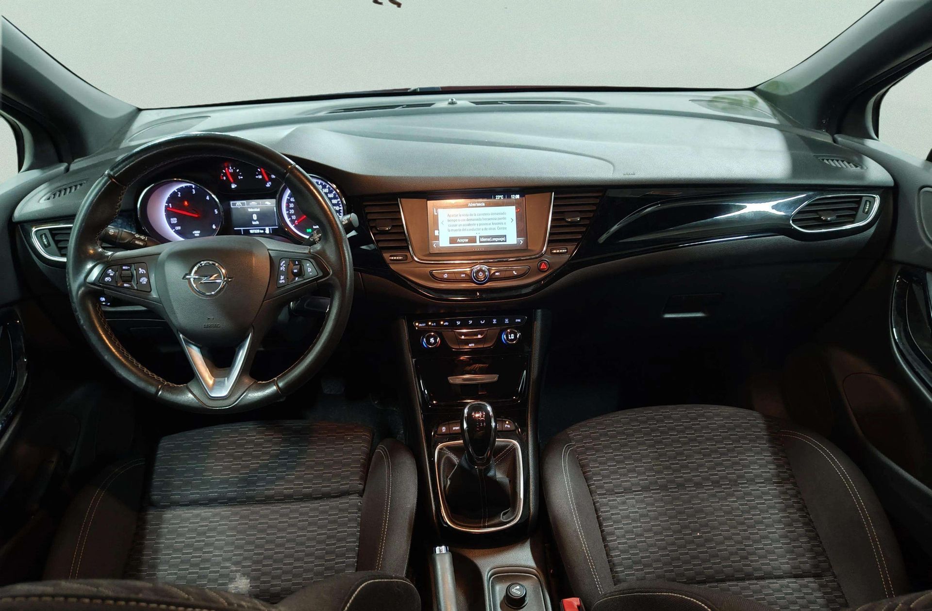 Opel Astra 1.6 CDTi Dynamic - foto 5
