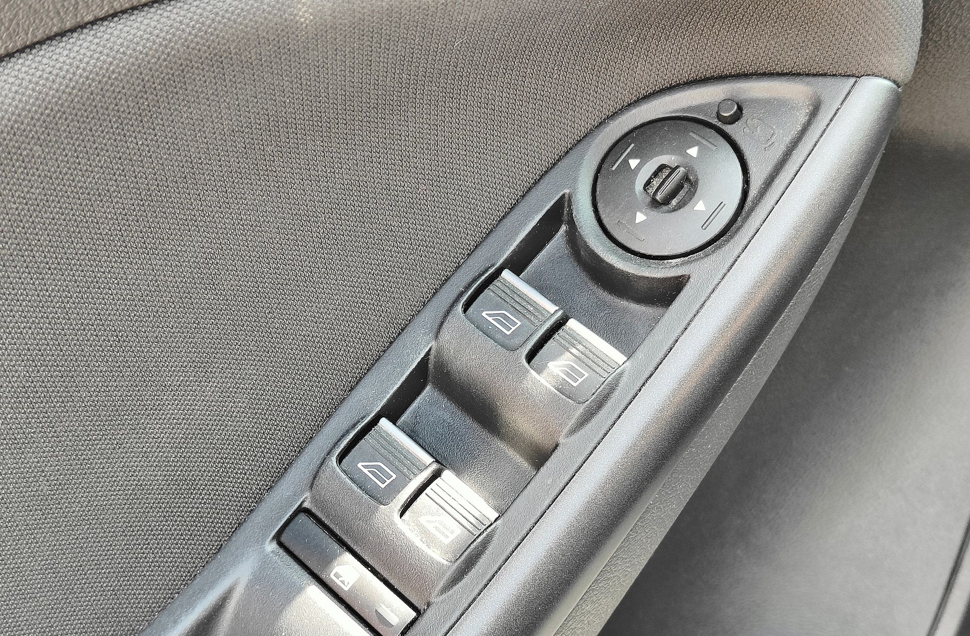 Ford Focus 1.0 EcoBoost ST-Line - foto 33