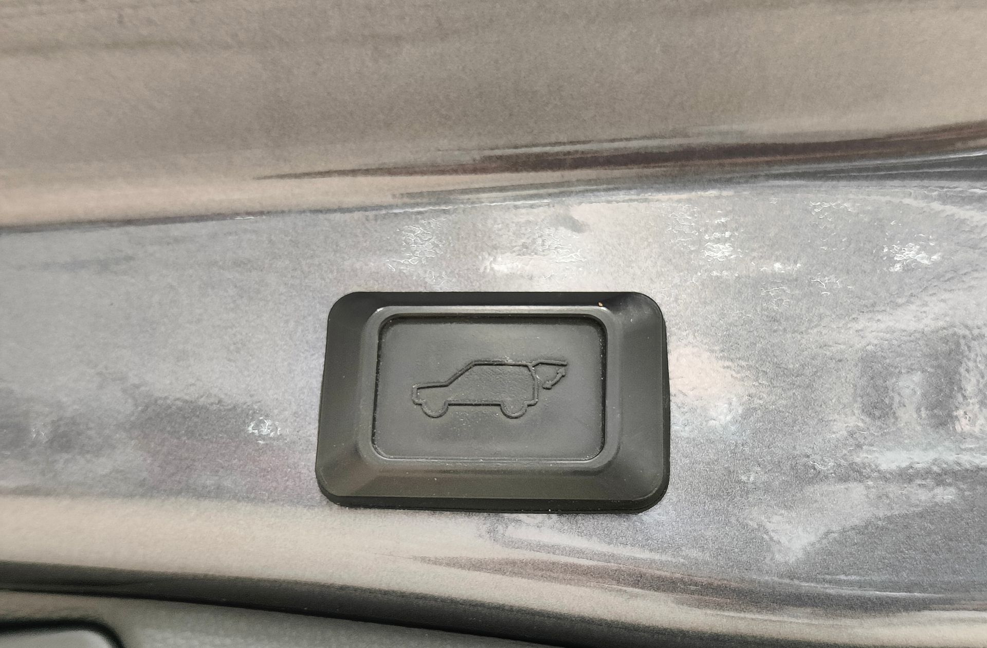 Toyota RAV4 2.5l Hybrid Luxury - foto 18