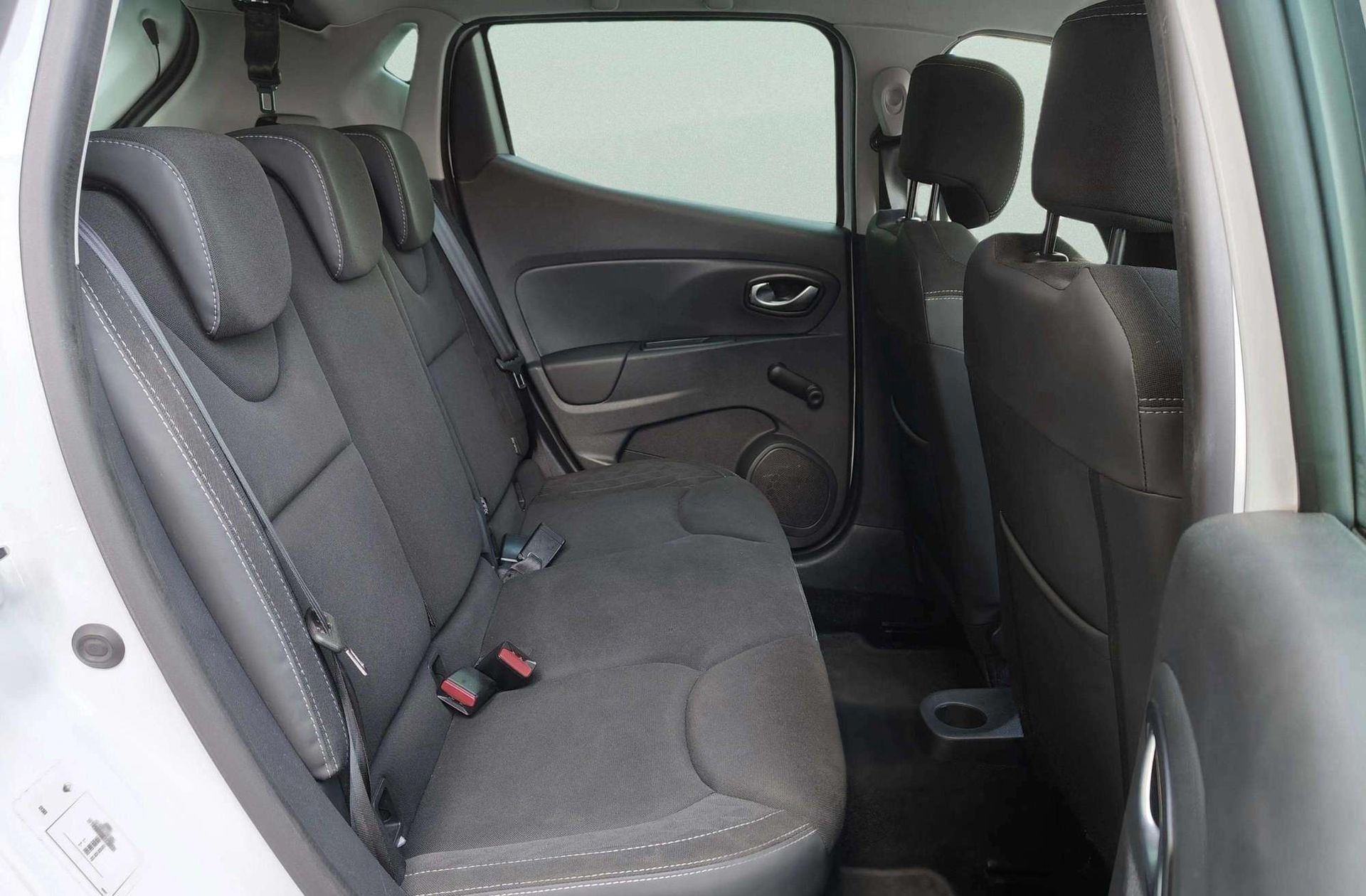 Renault Clio Limited TCe - foto 17