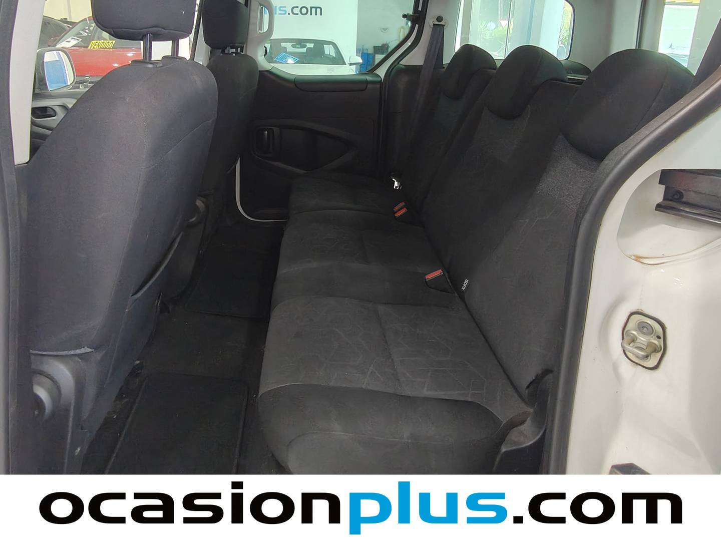 Foto asientos traseros Peugeot Partner Peugeot Partner Tepee Combi 1.6 BlueHDI Active (100 CV)