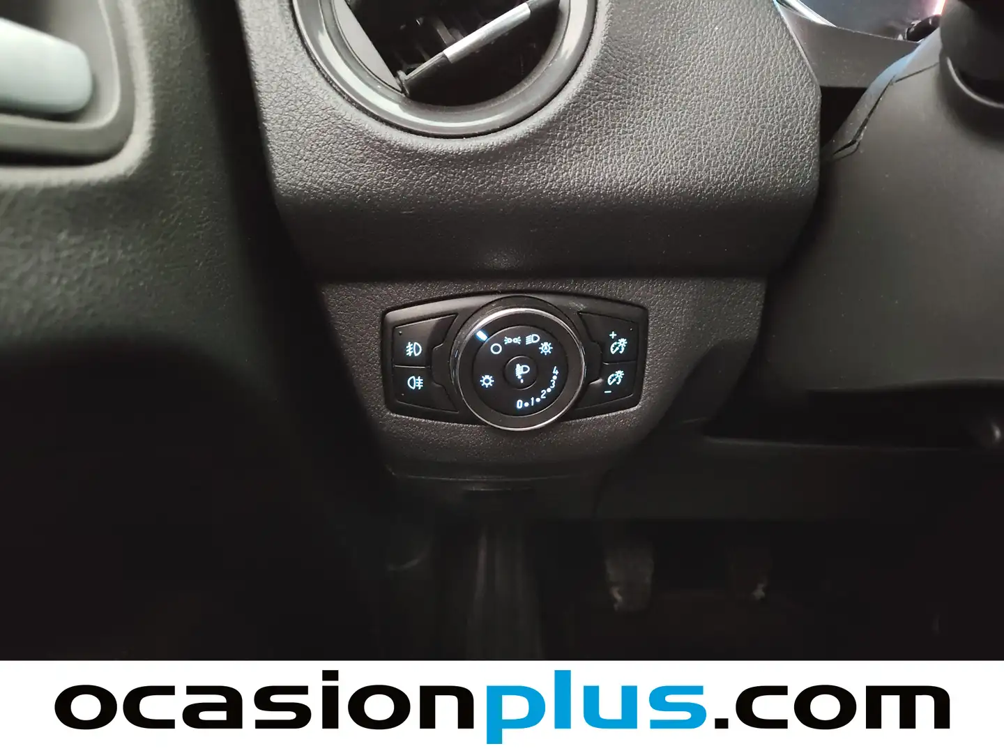 Foto Ford Tourneo Courier Ford Tourneo Courier 1.5 TDCi Titanium (100 CV)