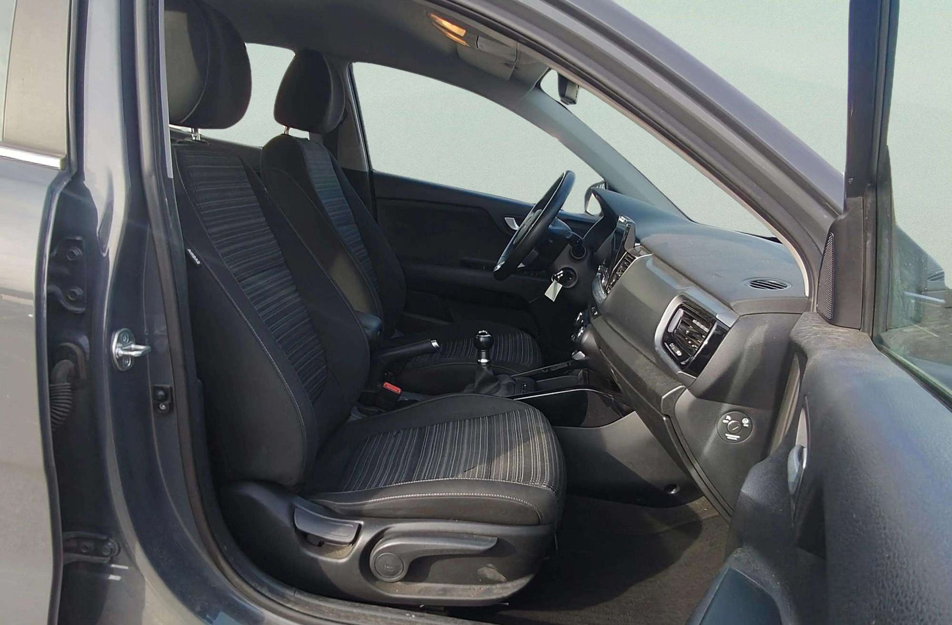 Kia Stonic 1.2 DPi Drive - foto 17