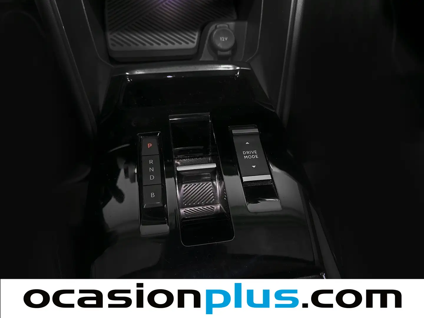 Foto Citroën ë-C4 Citroen ë-C4 eléctrico 50kWh Shine (136 CV)