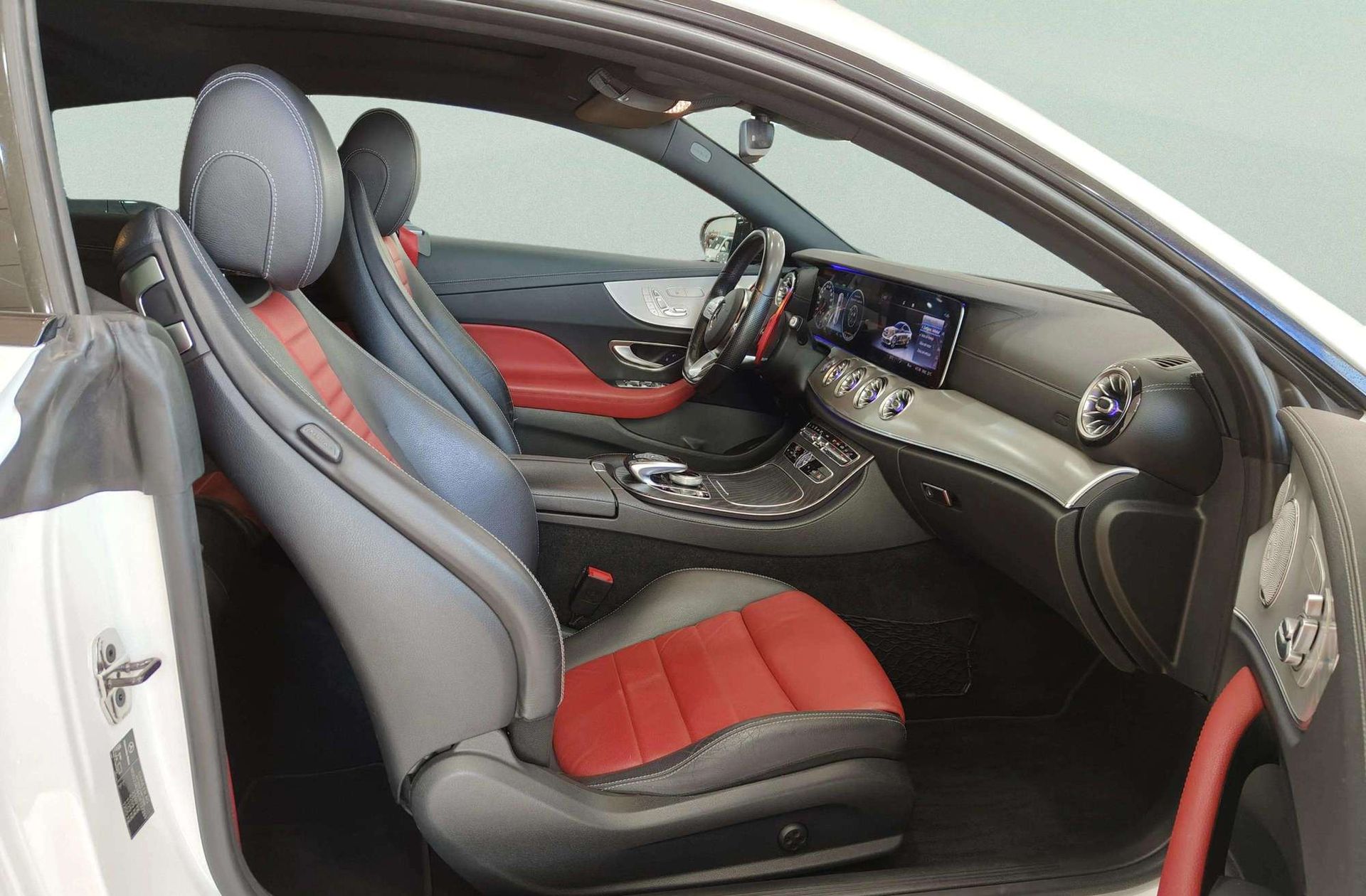 Mercedes-Benz Clase E 350 Coupe Pack AMG - foto 24