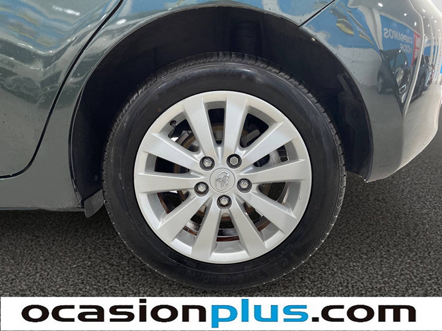 Foto Toyota Auris Toyota Auris 2.0 D-4D Sol (126 CV)