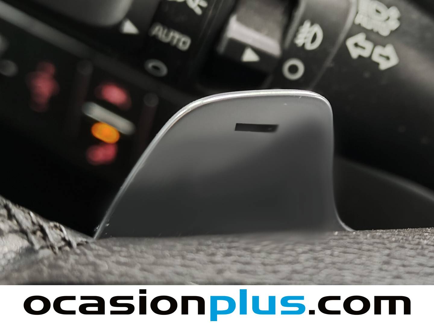 KIA XCeed KIA XCeed 1.6 MHEV Emotion DCT (136 CV) de segunda mano