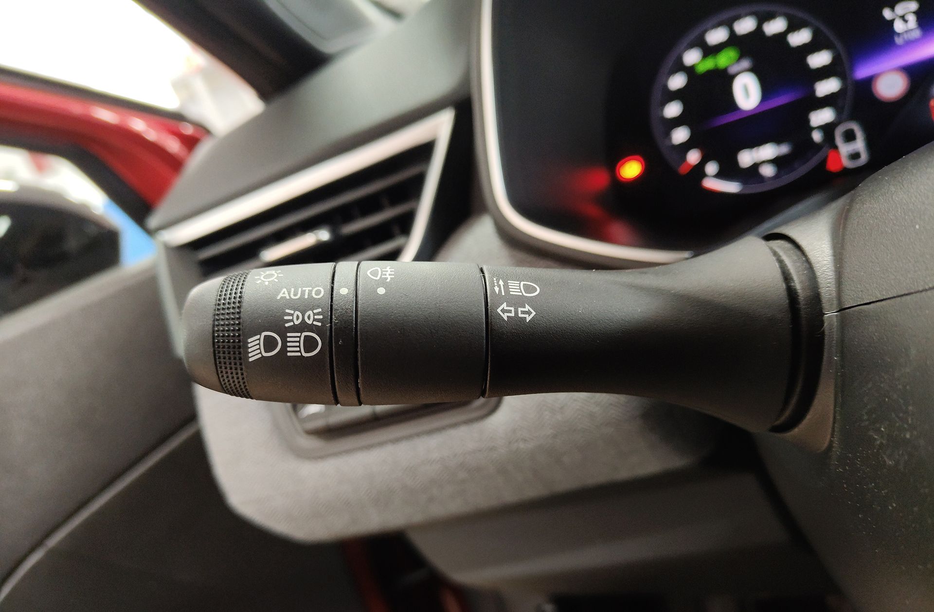 Renault Clio Techno TCe - foto 24