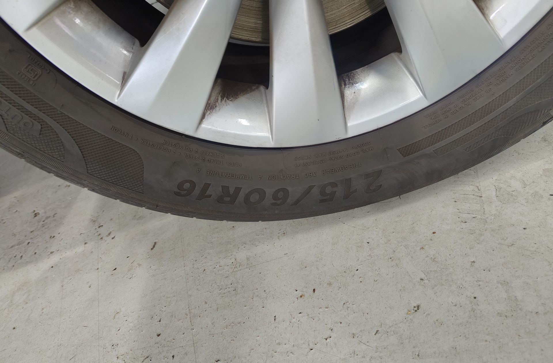 Škoda Karoq 2.0 TDI Selection - foto 36