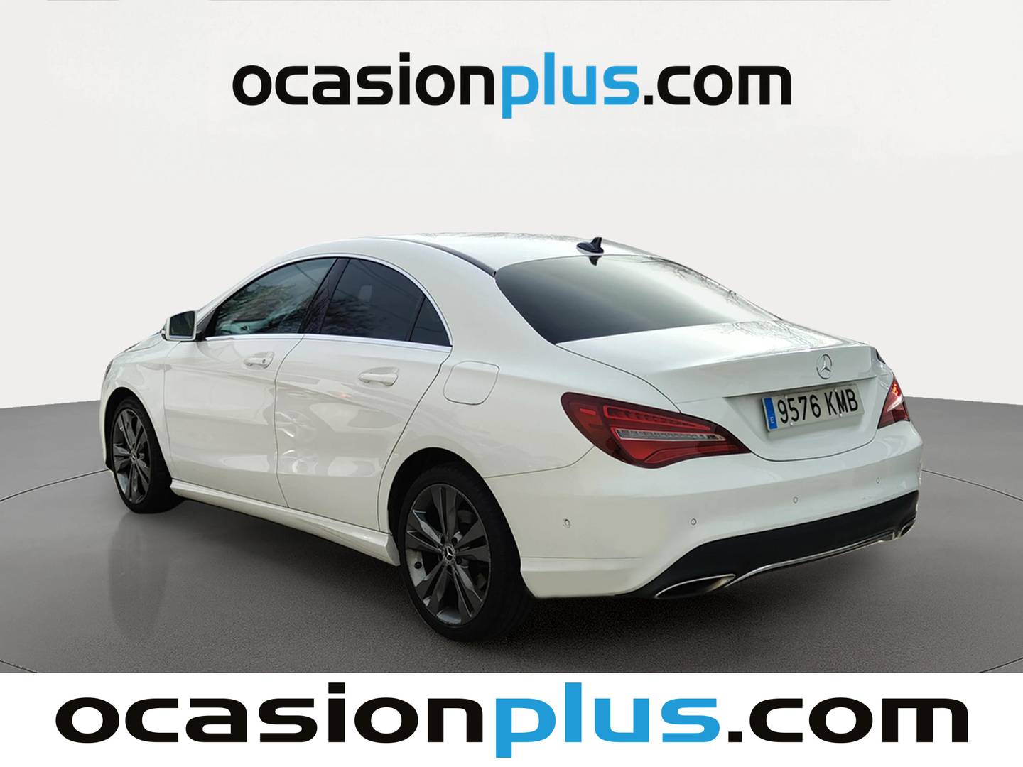 Foto trasera Mercedes CLA Mercedes-Benz CLA 180 (122 CV) izquierda