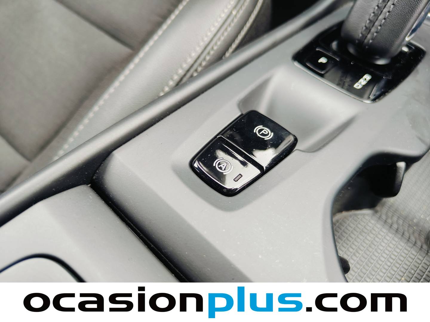 Volvo XC40 Volvo XC40 T4 Business Plus Auto (190 CV) automático