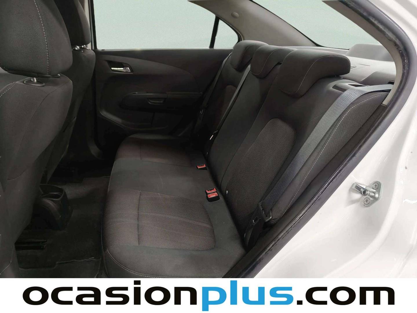 Foto asientos traseros Chevrolet Aveo Chevrolet Aveo 1.4 LTZ (100 CV)