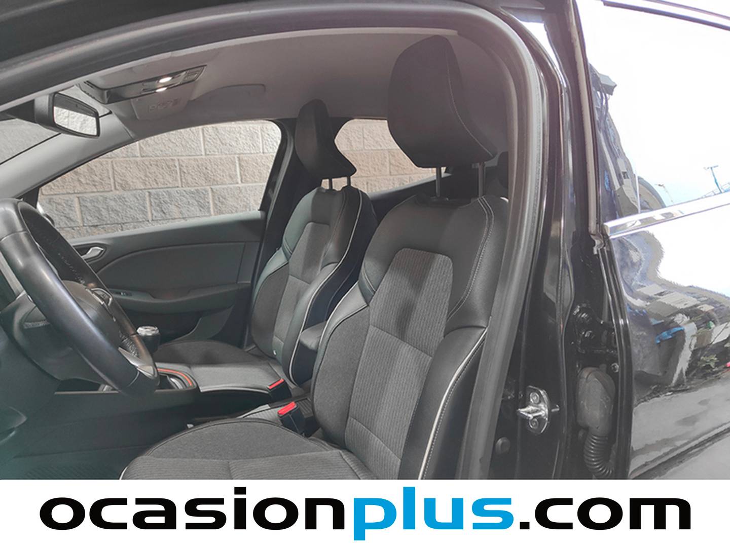 Foto asientos delanteros Renault Clio Renault Clio Zen TCe (90 CV)