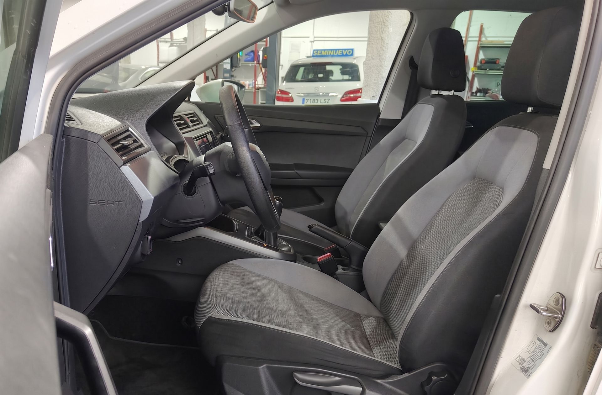 SEAT Arona 1.0 TSI Ecomotive Style Edition - foto 9