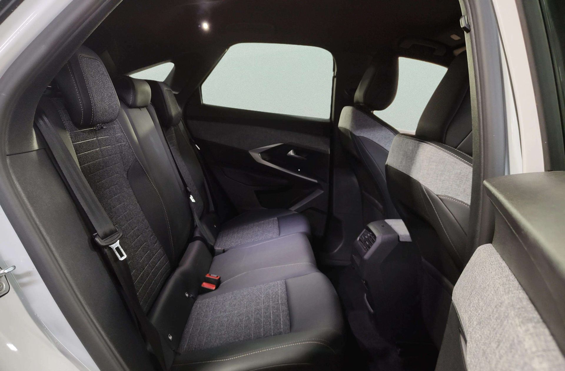 Peugeot 3008 145 Allure eDCS6 - foto 23