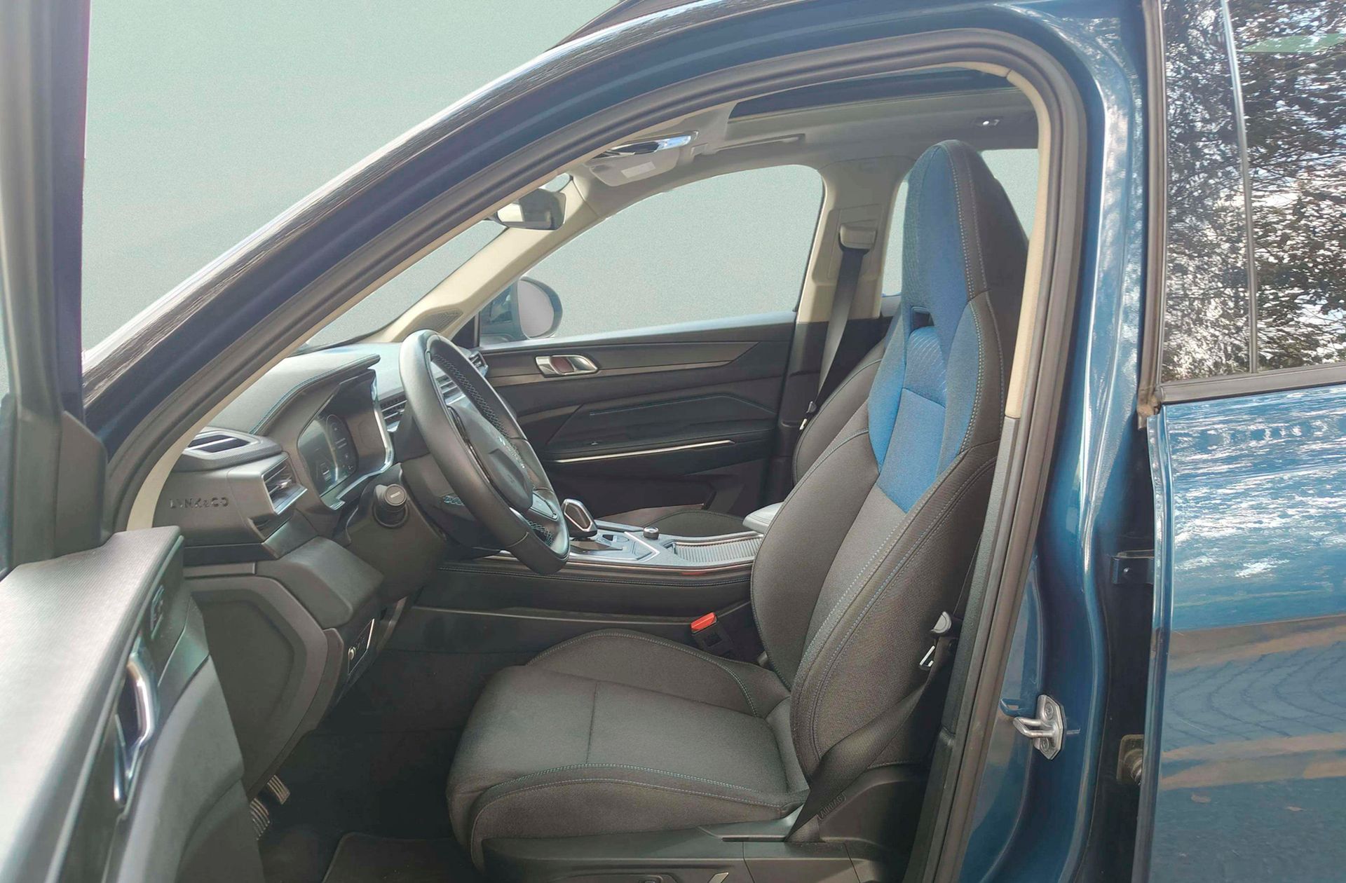 Lynk & Co 01 1.5 PHEV - foto 13