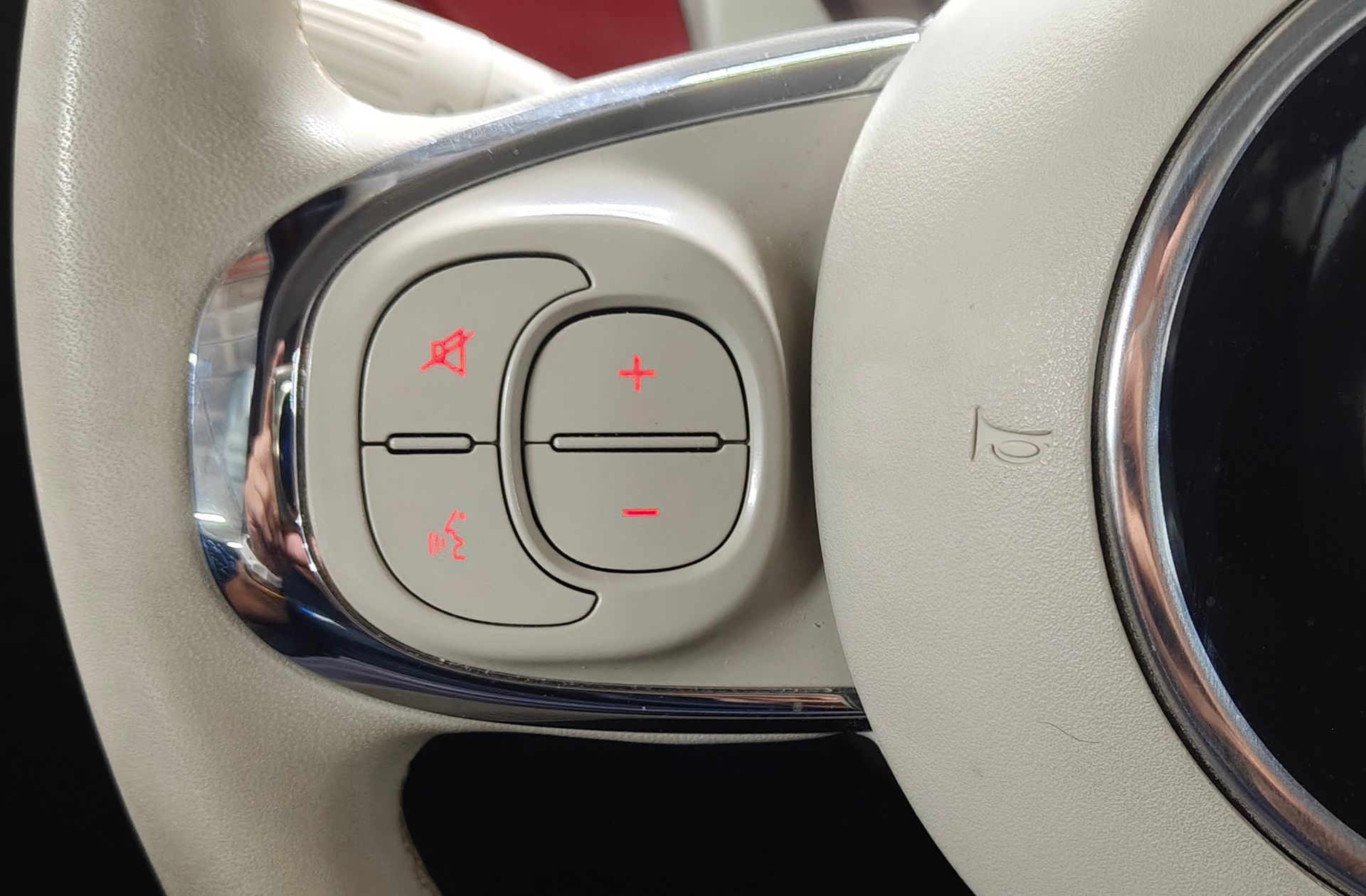 Fiat 500 1.0 Hybrid Monotrim - foto 24
