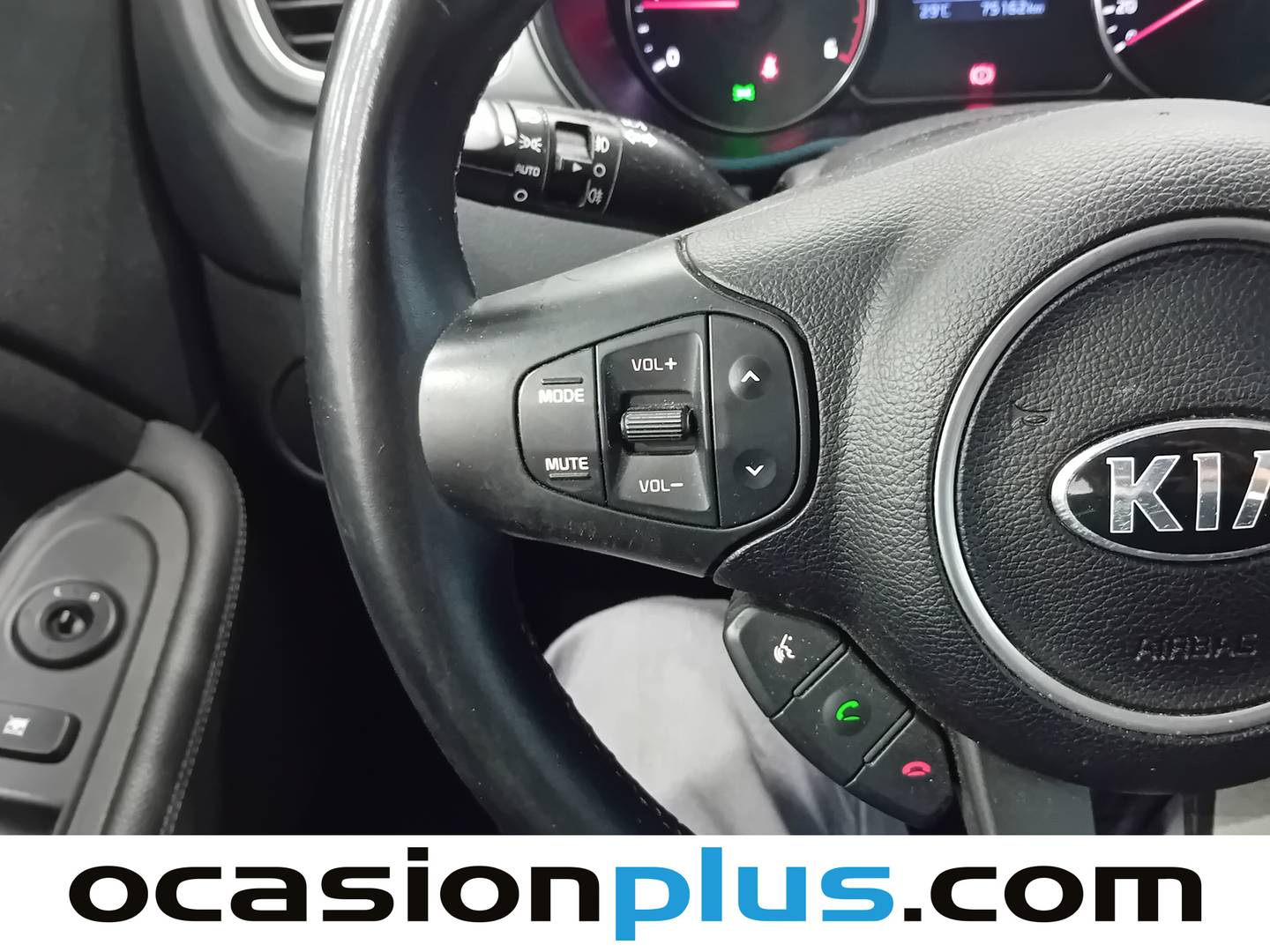 Foto KIA Carens Kia Carens 1.7 CRDi VGT Concept Eco-Dynamics (115 CV) 7 Plazas