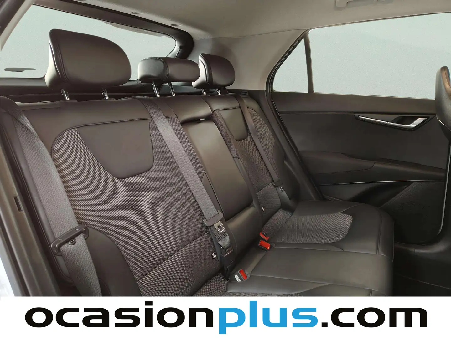 Foto KIA Niro Kia Niro 1.6 GDi HEV Drive (141 CV)