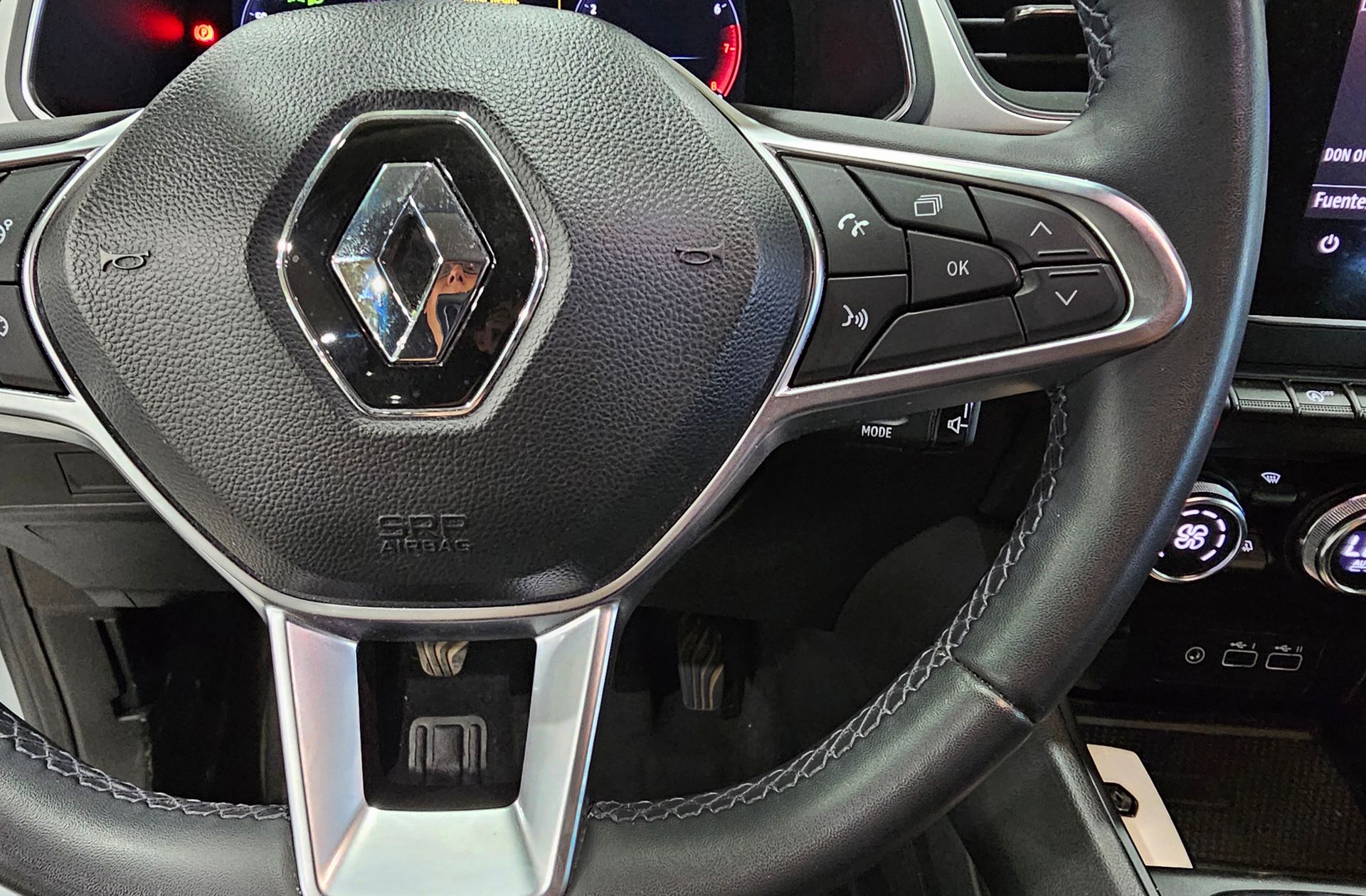 Renault Captur Techno TCe - foto 30