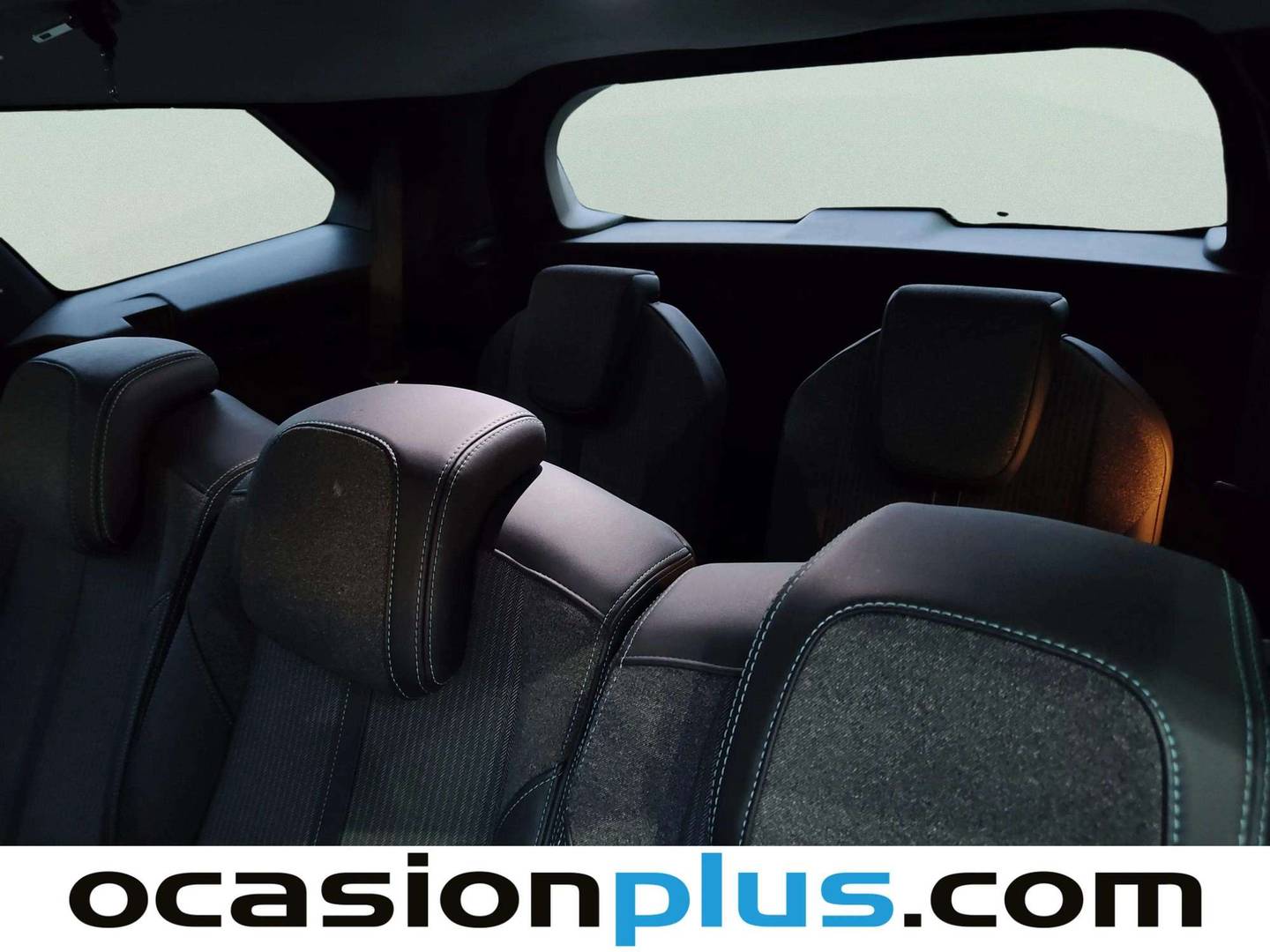 Foto Peugeot 5008 Peugeot 5008 PureTech 130 S&S Allure EAT8 (130 CV)