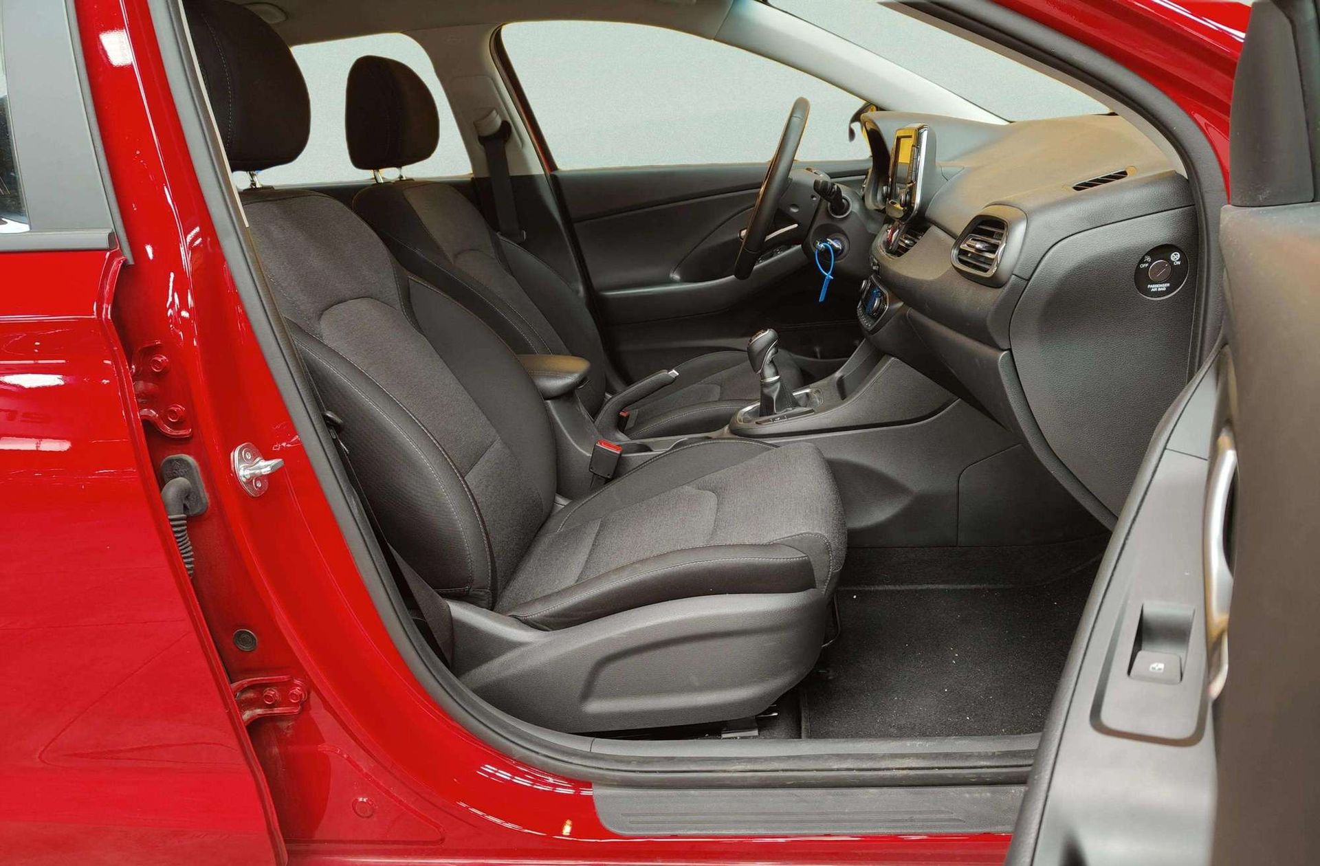 Hyundai i30 1.5 DPI Klass SLX - foto 15