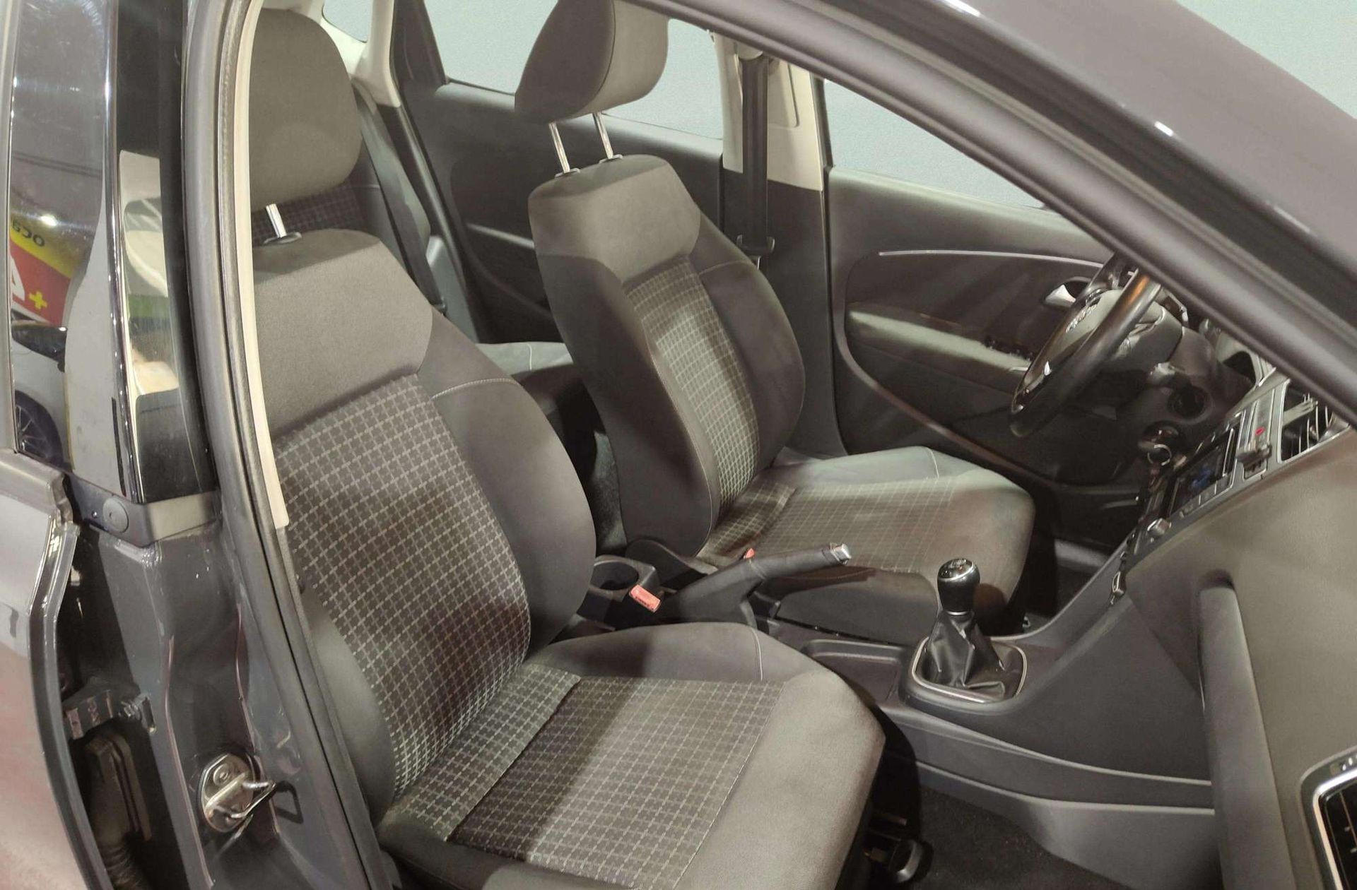 Volkswagen Polo Advance 1.4 TDI BMT - foto 14