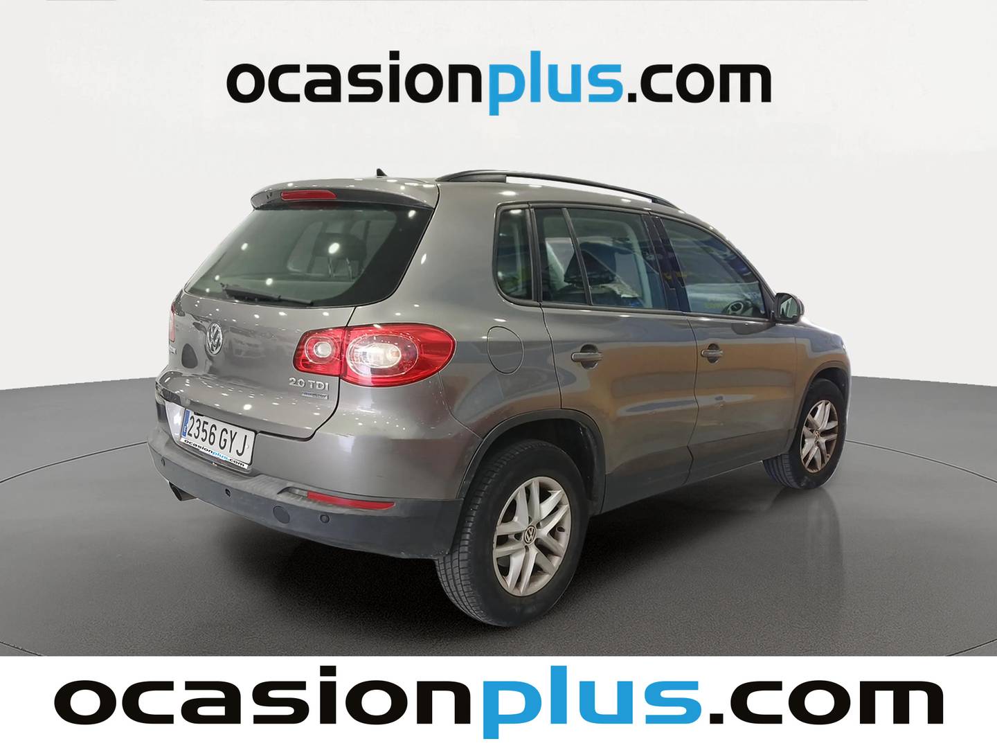 Foto trasera Volkswagen Tiguan Volkswagen Tiguan Advance 2.0 TDI BMT Front Drive (140 CV) derecha