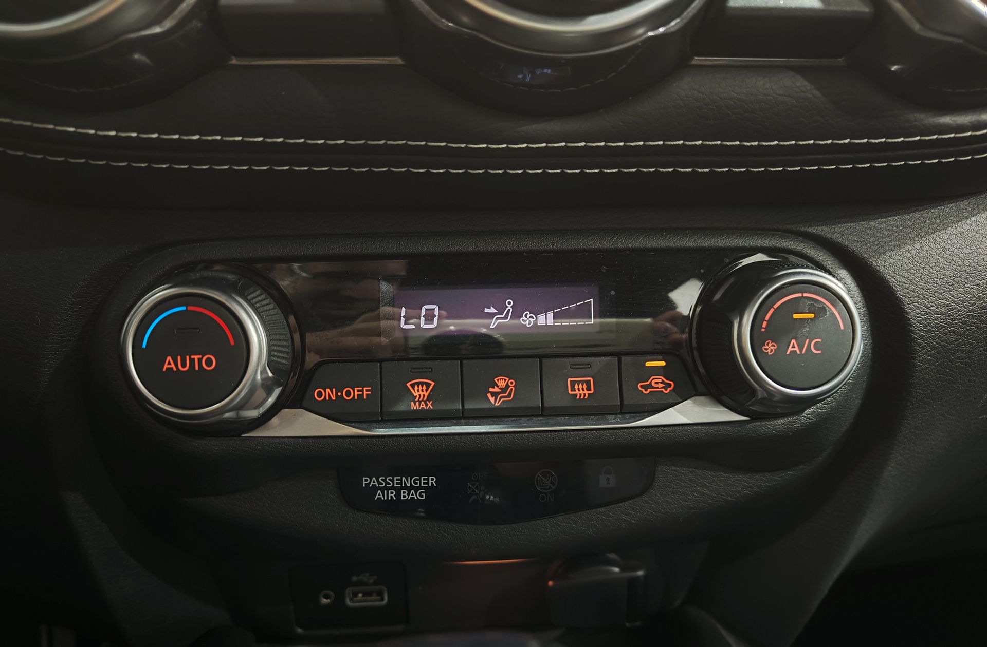 Nissan Juke DIG-T Tekna - foto 34