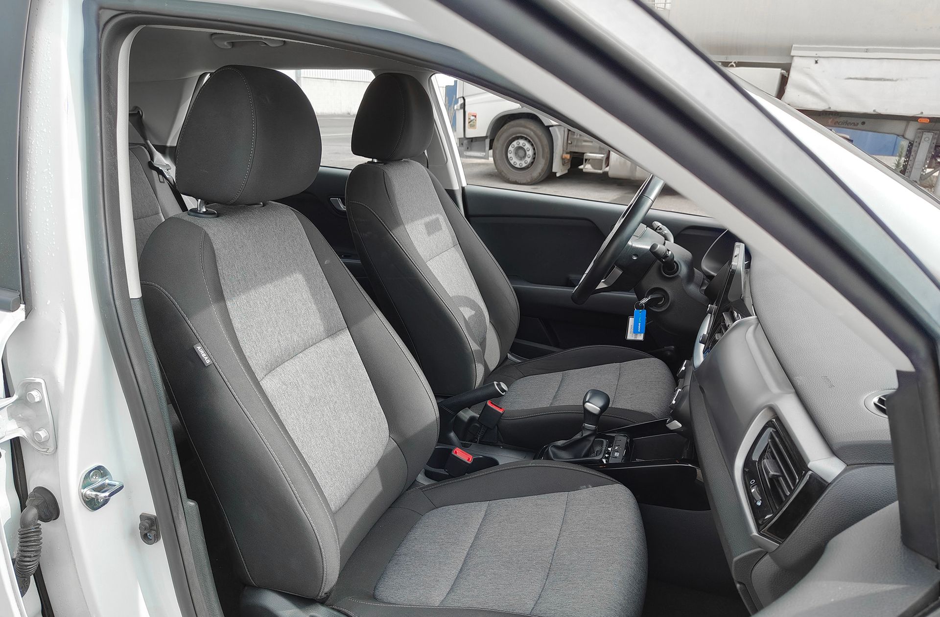 Kia Stonic 1.0 T-GDi Drive DCT - foto 19