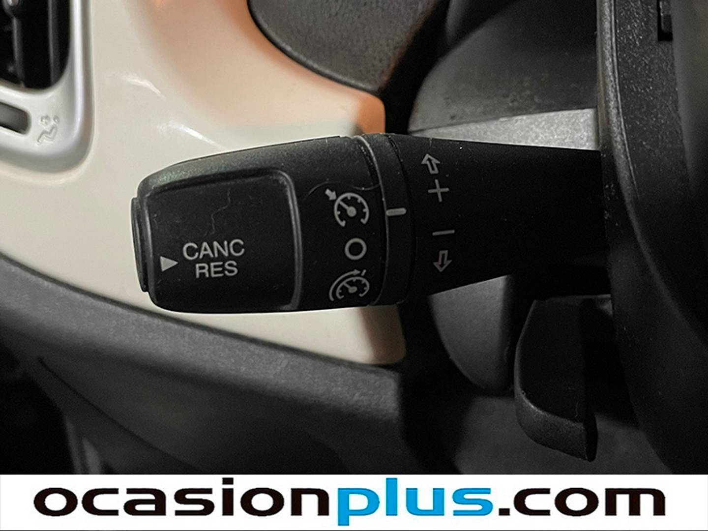 Foto Fiat 500L Fiat 500L 1.6 16v Multijet II S&S Trekking (105 CV)