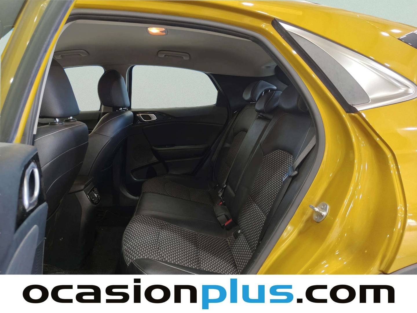 Foto asientos traseros KIA XCeed KIA XCeed 1.5 MHEV iMT Tech (160 CV)