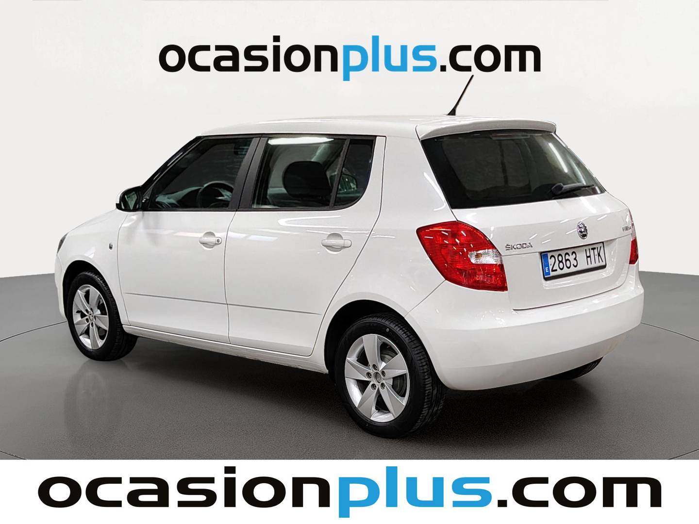 Foto trasera Skoda Fabia Skoda Fabia 1.2 Urban (69 CV) izquierda