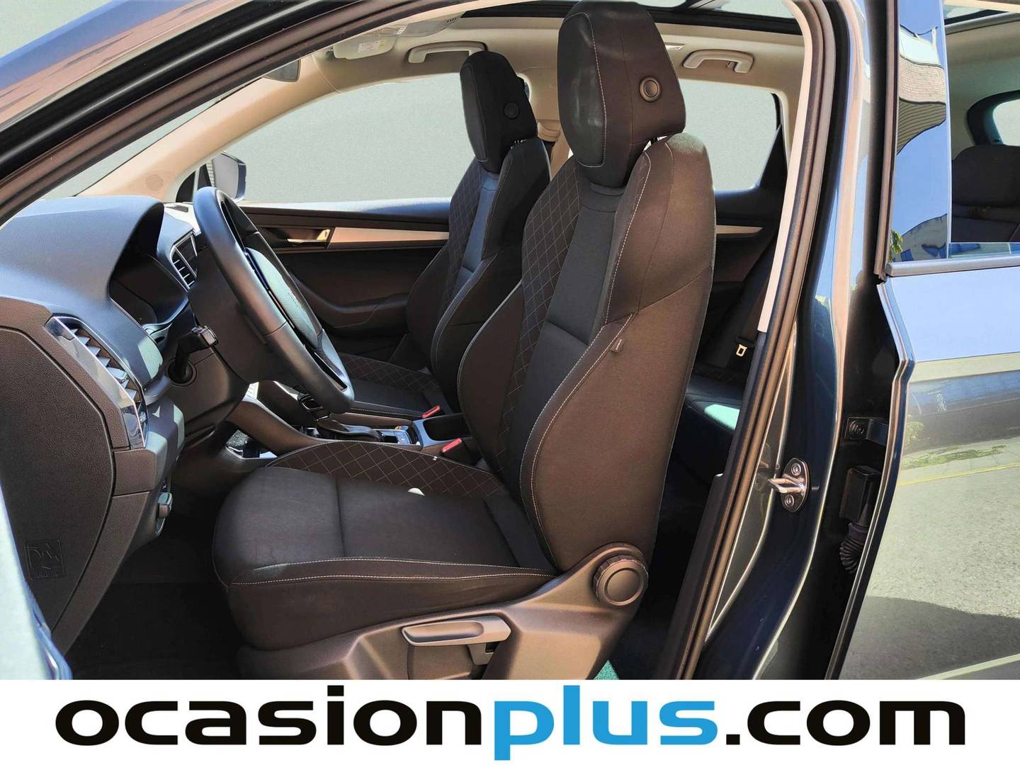 Foto asientos traseros Skoda Karoq Skoda Karoq 1.5 TSI ACT Ambition DSG (150 CV)