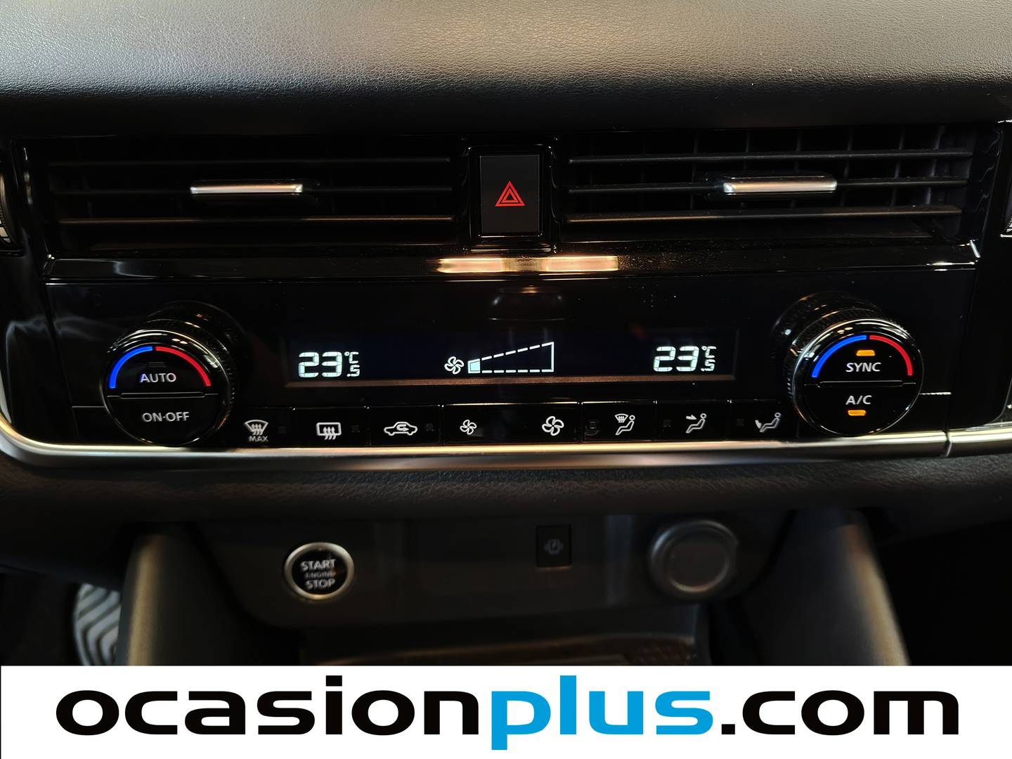 Foto Nissan QASHQAI Nissan Qashqai DIG-T 140 mHEV N-Connecta 4x2 (140 CV)