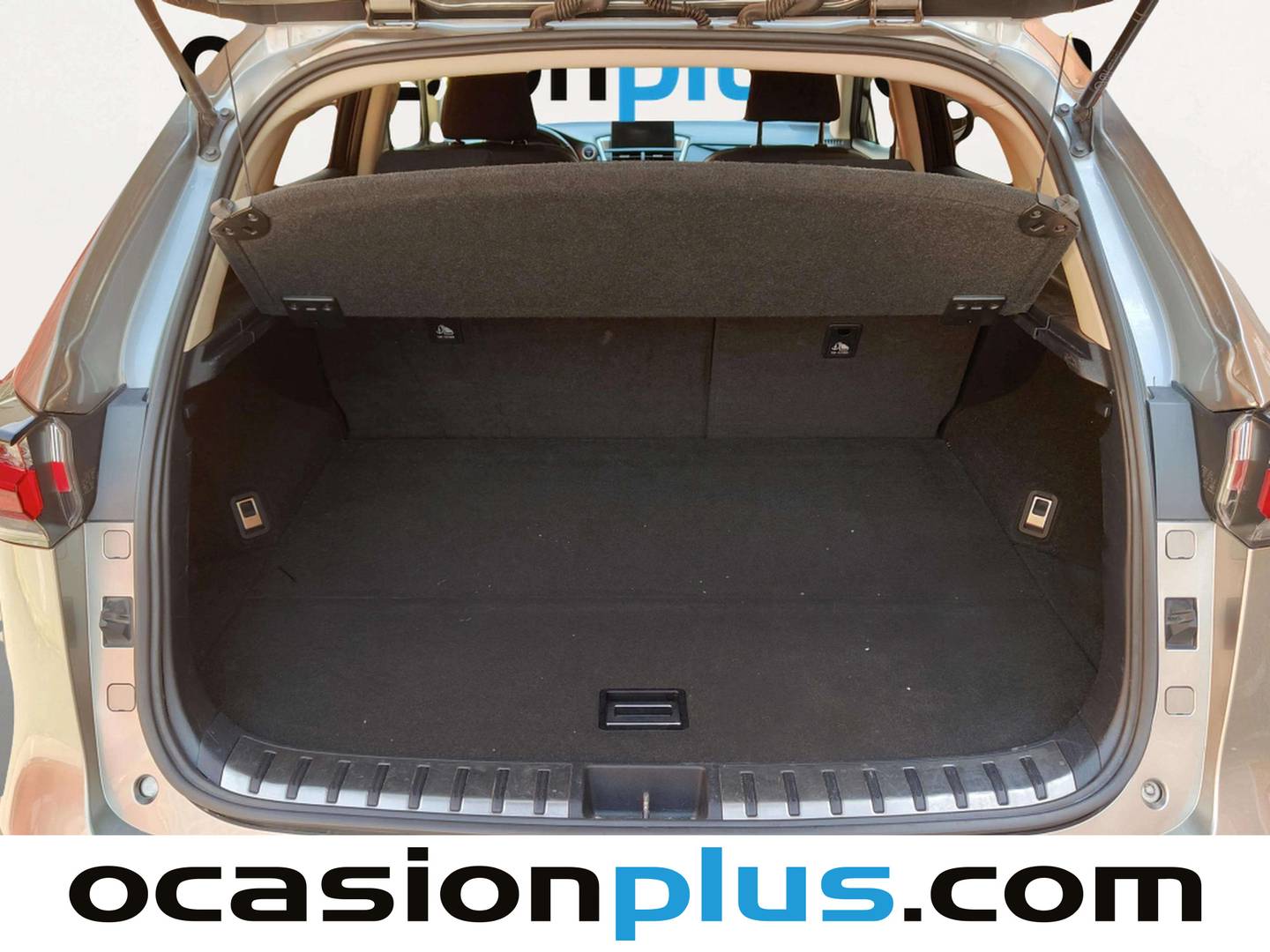Fotos maletero Lexus NX Lexus NX 300h Business 2WD (197 CV)